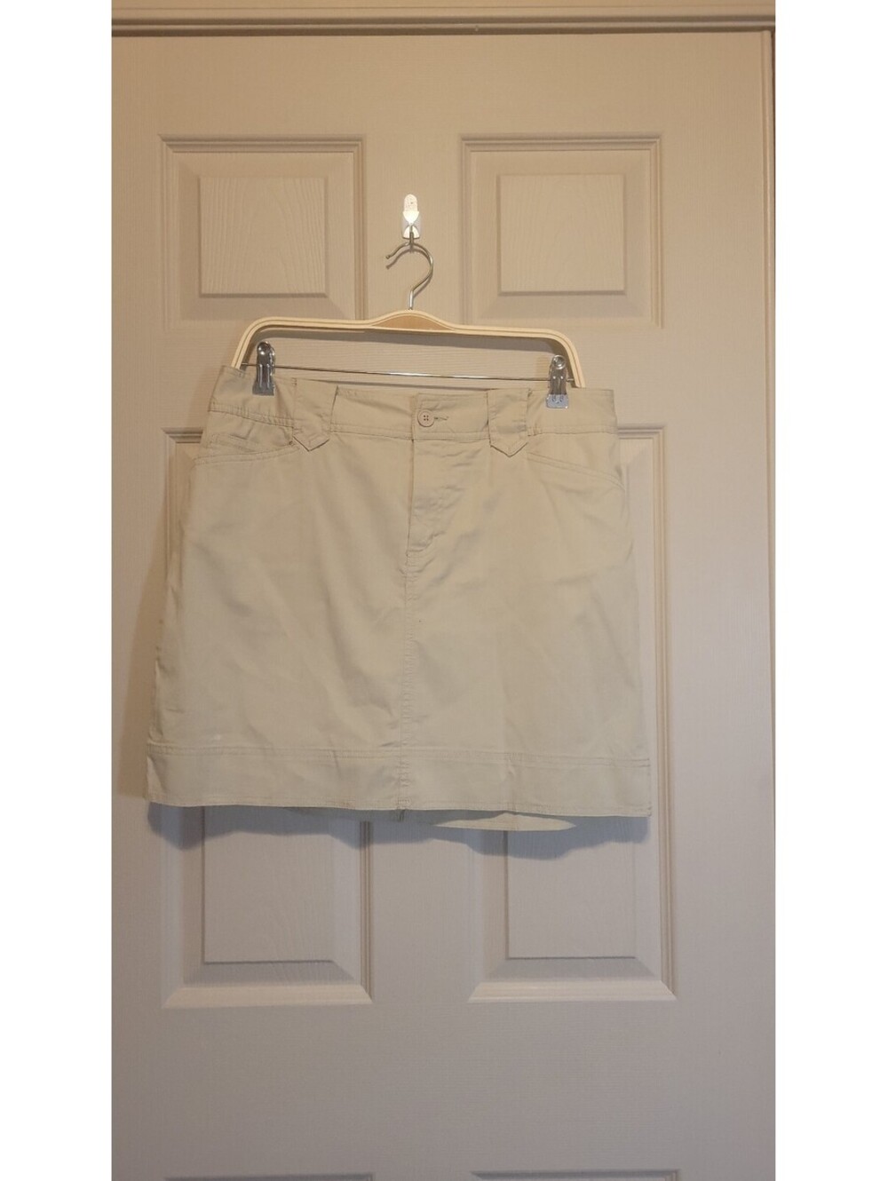 St. John's Bay Beige Stretch Skort Size 12 New with Tags